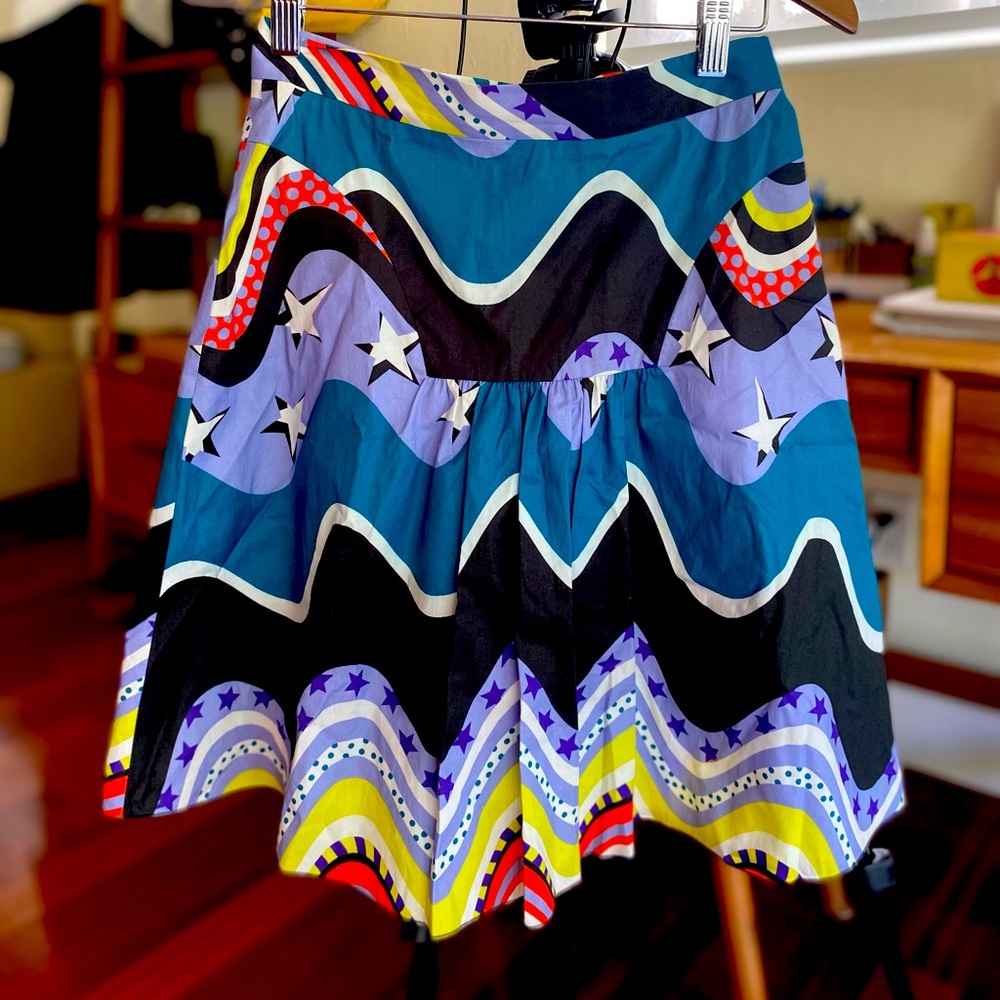LIKE NEW MISSONI SKIRT SIZE 40